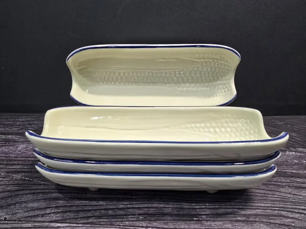Set of 4 Vintage Pfaltzgraff Yorktowne Corn Holder Dishes USA Round Castle Stamp